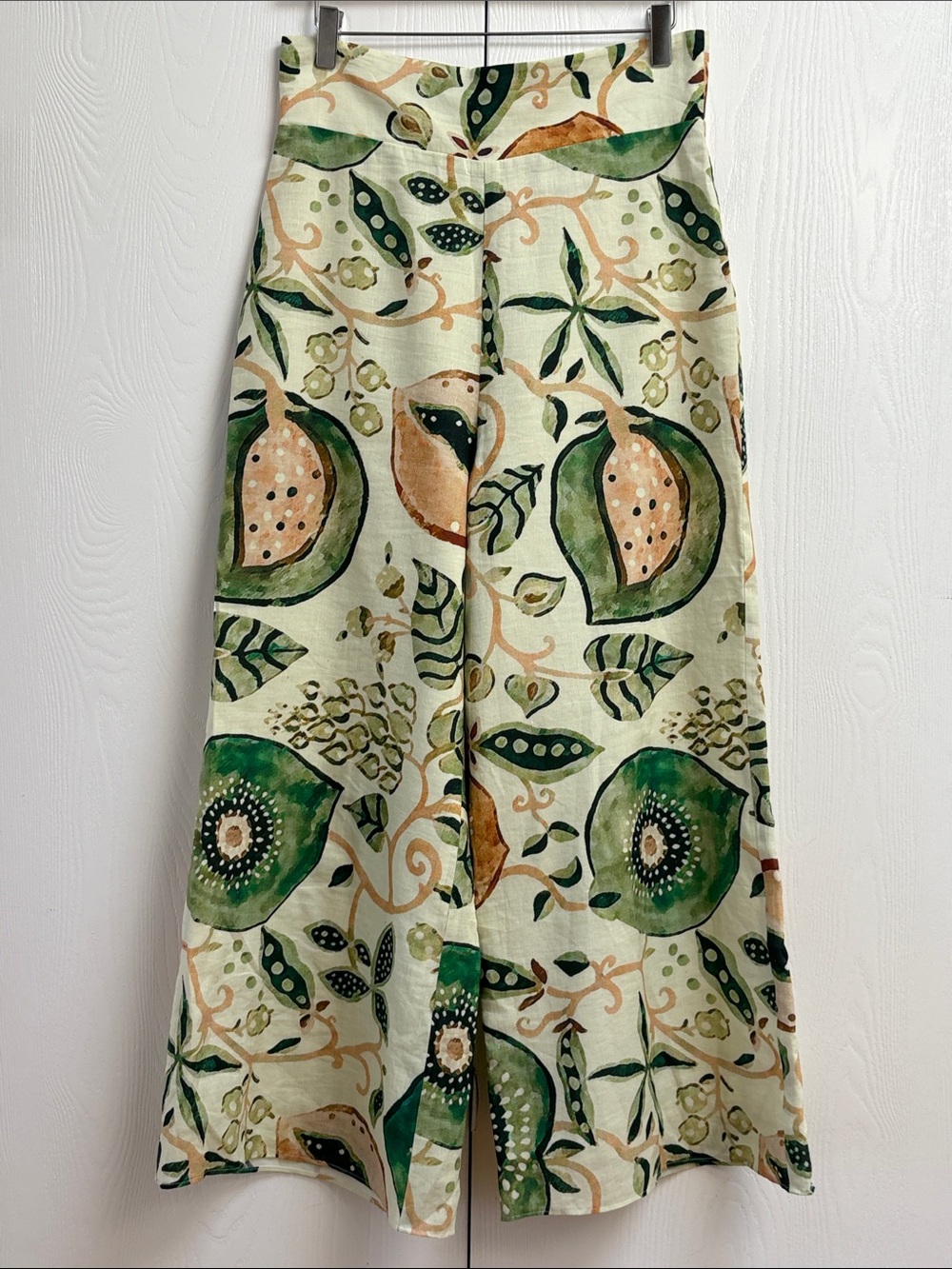 NWOT ALEXIS Green & Cream Botanical Print Pants